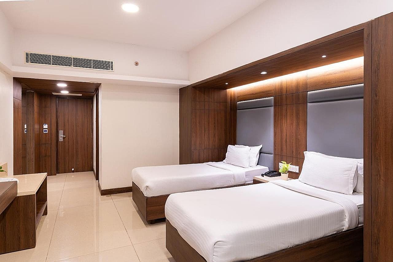 Pincode Hotel By Yatri Nivas Deluxe Room 3