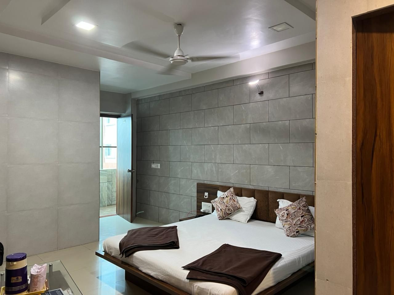 Hotel Saffron Deluxe AC Room 4