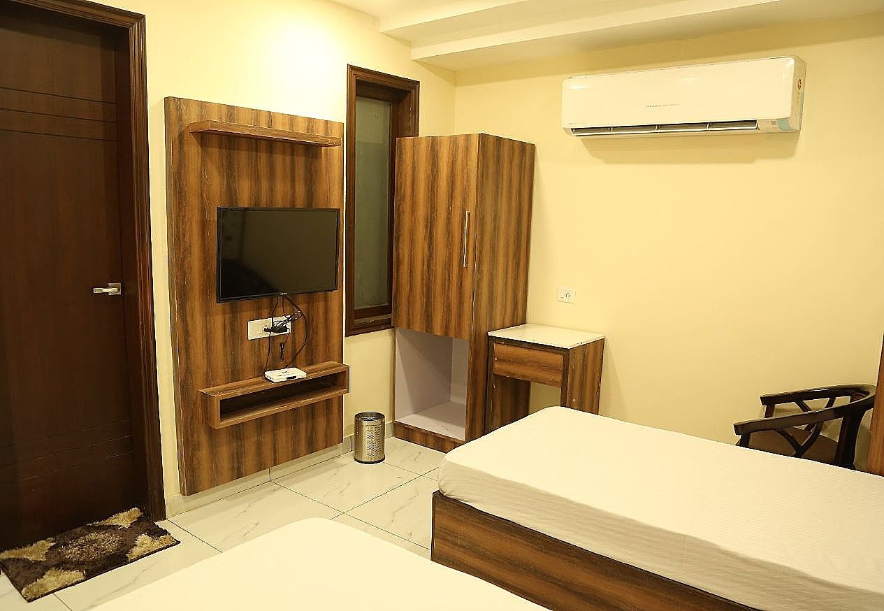 Super Deluxe Twin Room