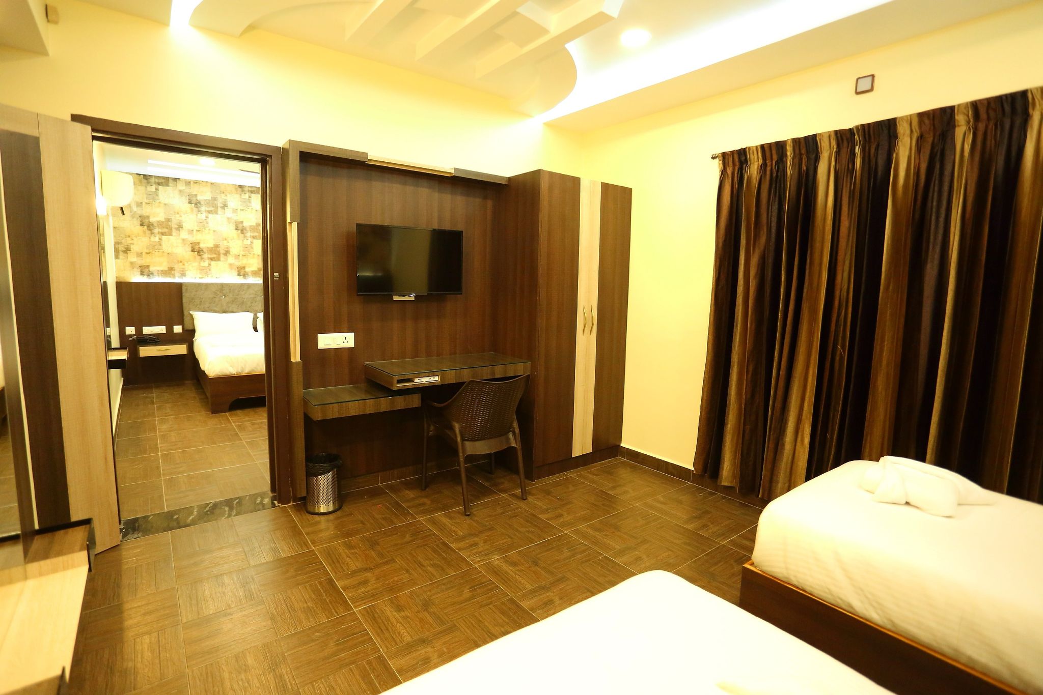 Vedha Residency Deluxe Double Room 9