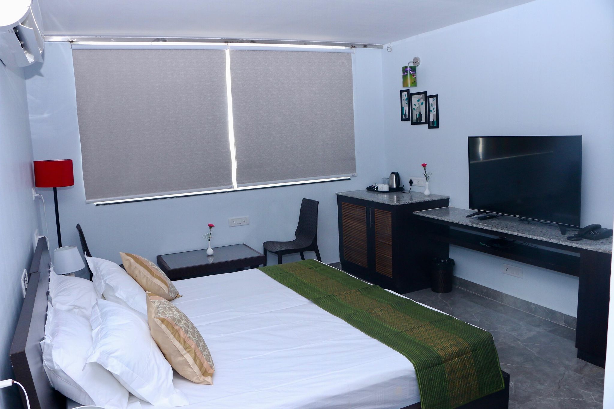 Premier Rooms (Sea Facing with Balcony)