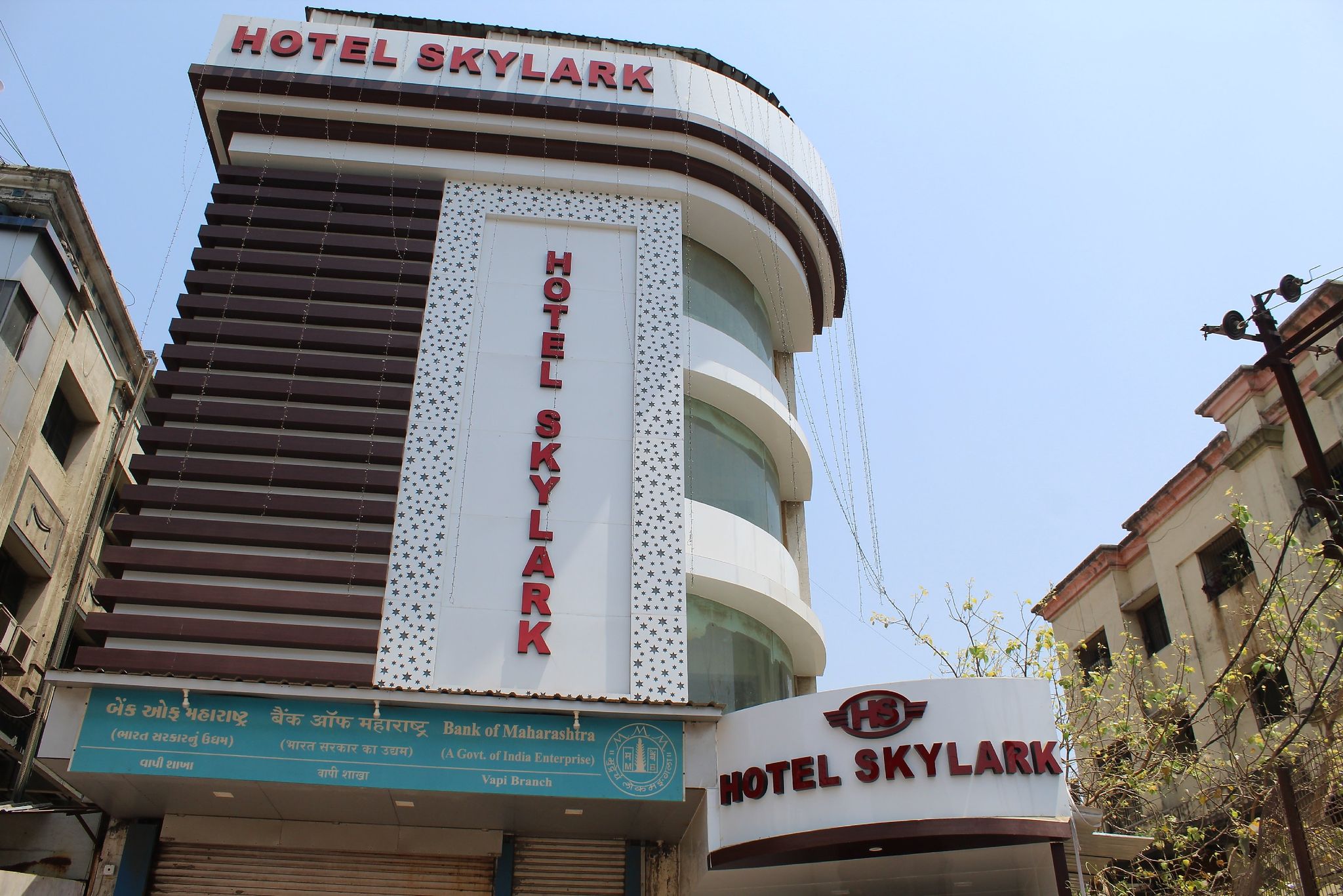 HOTEL SKYLARK