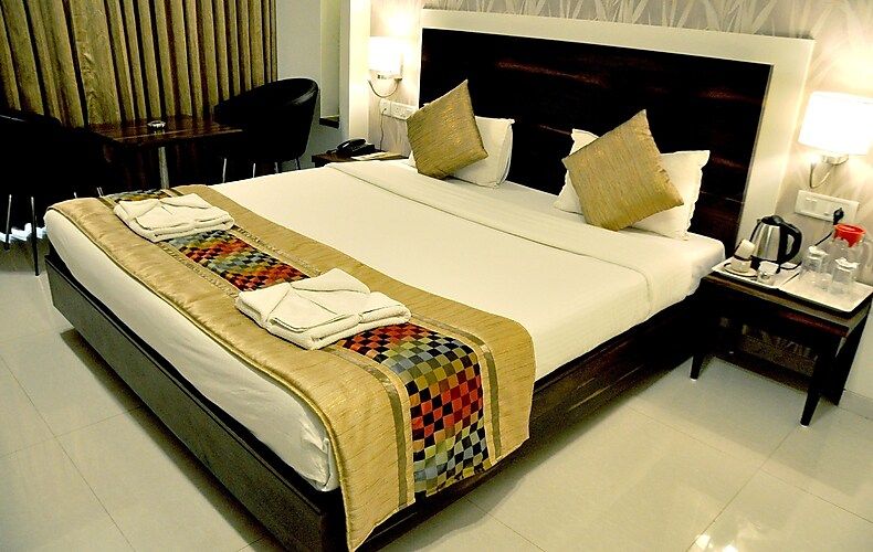 Superior Deluxe