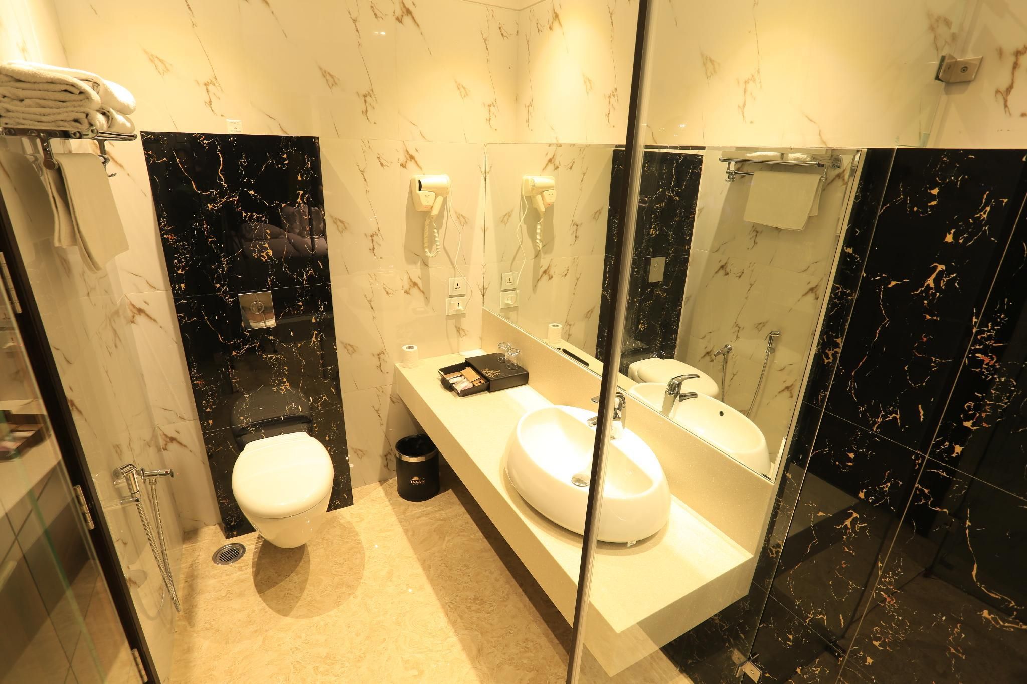 Vivaan Hotel & Resorts, Karnal Standard Room 11