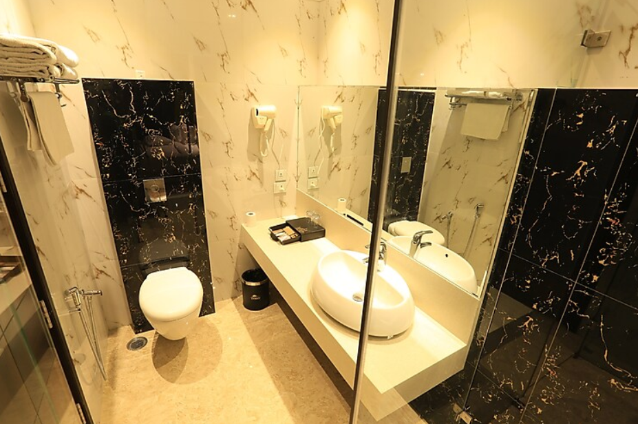 Vivaan Hotel & Resorts, Karnal Executive Room 7