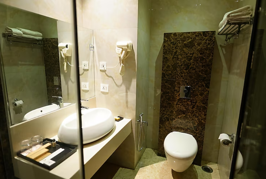 Vivaan Hotel & Resorts, Karnal Standard Room 10