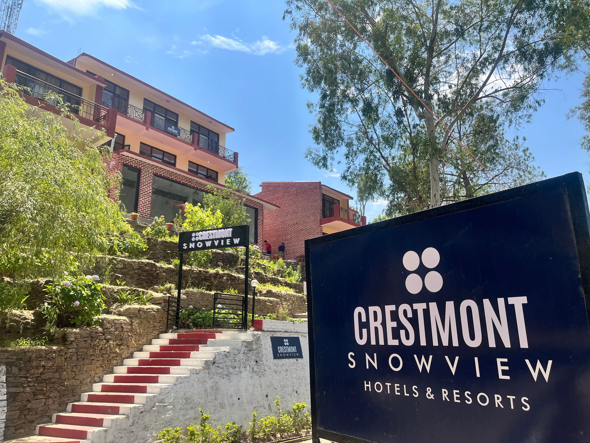 Crestmont Snow View Resort