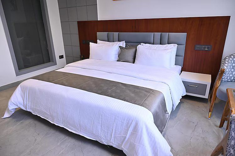 Deluxe Room with Courtyard