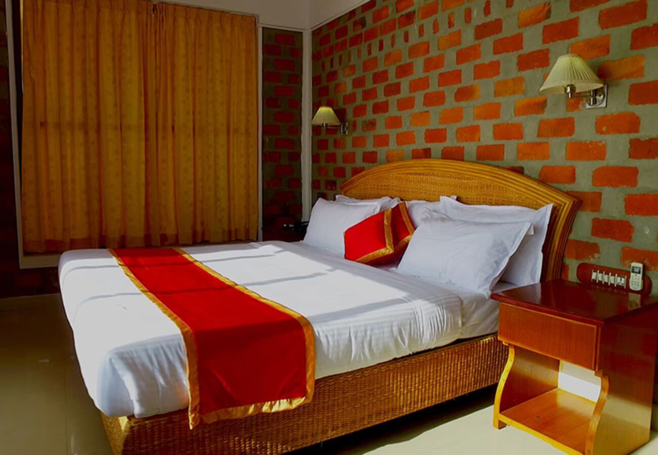 Sagara Beach Resort Standard AC Room-Non Sea View 3