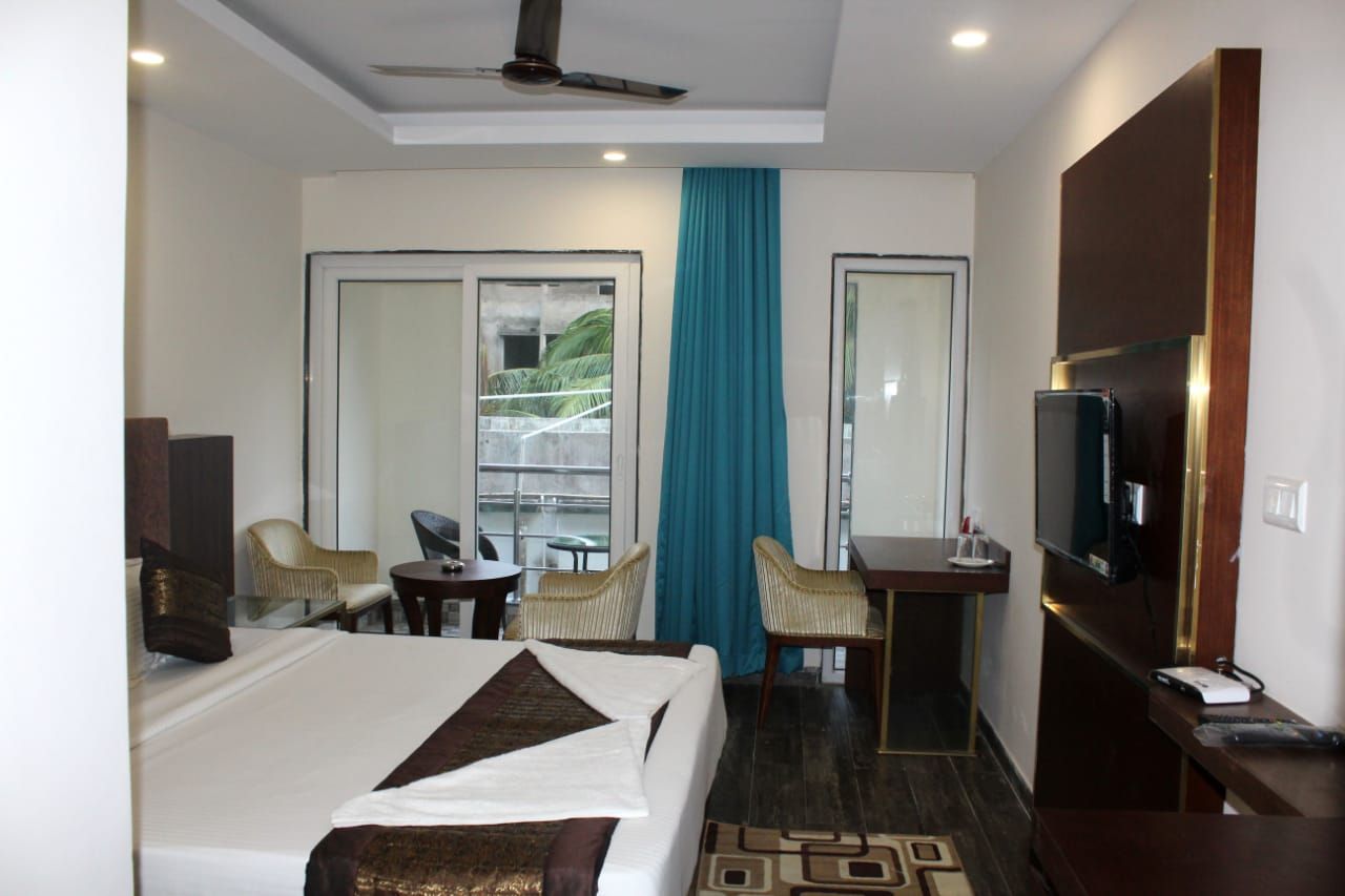 Inter-Connected Room