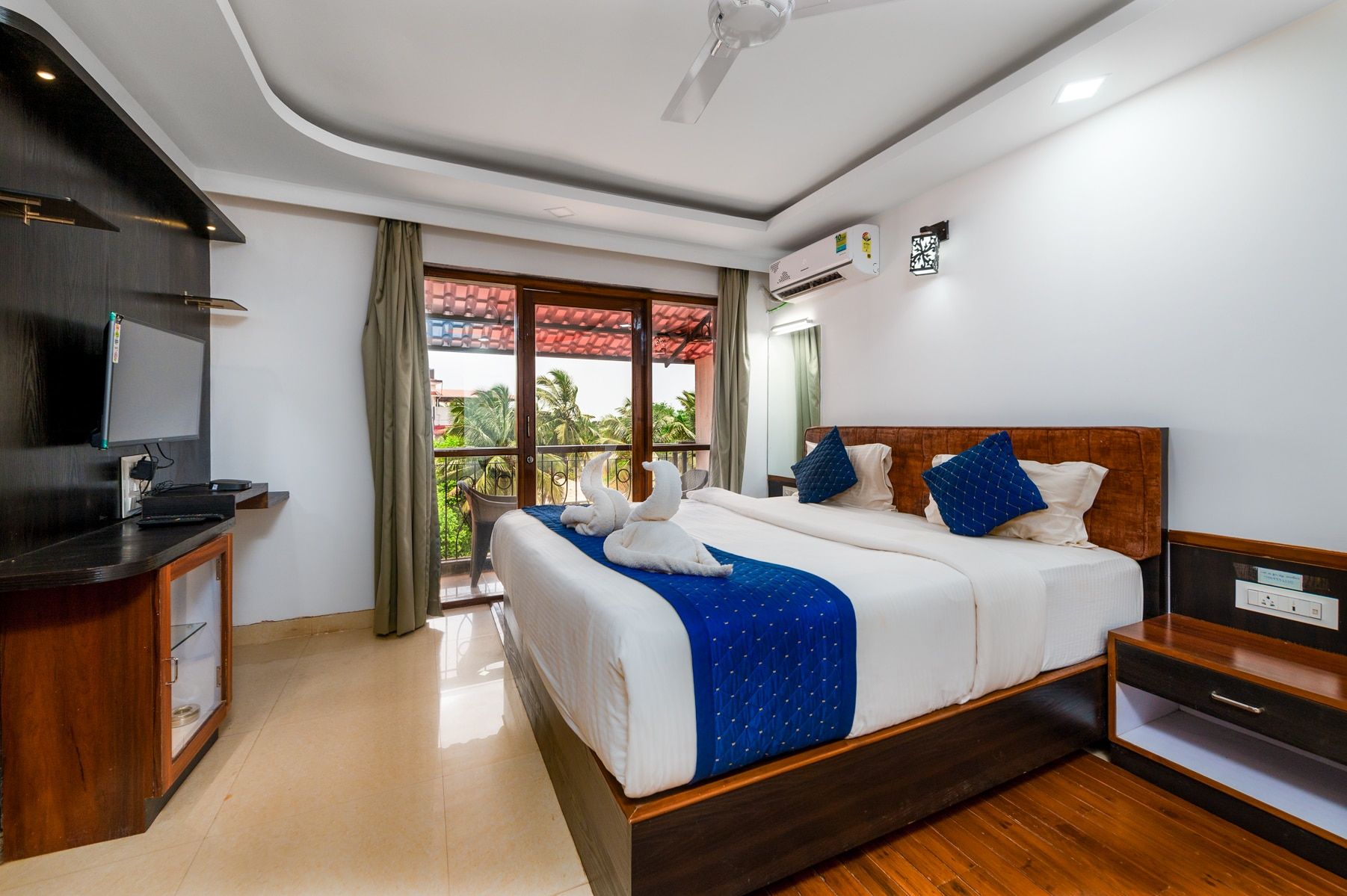 Deluxe Room with Balcony