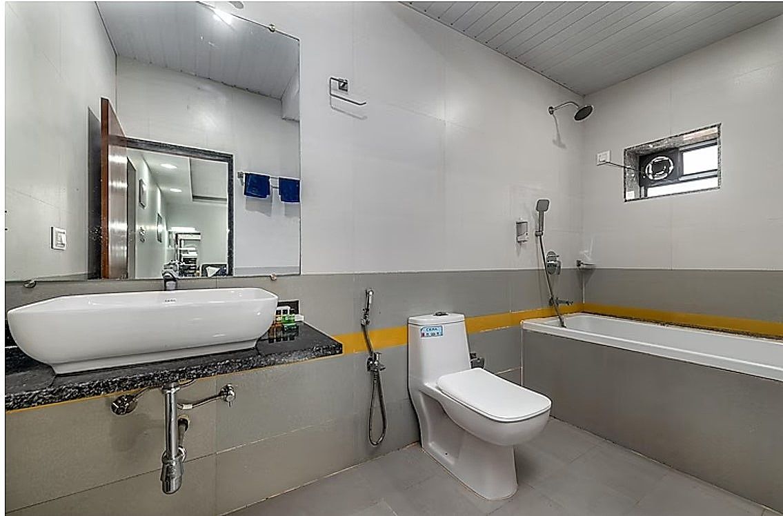 Deluxe Room with Balcony