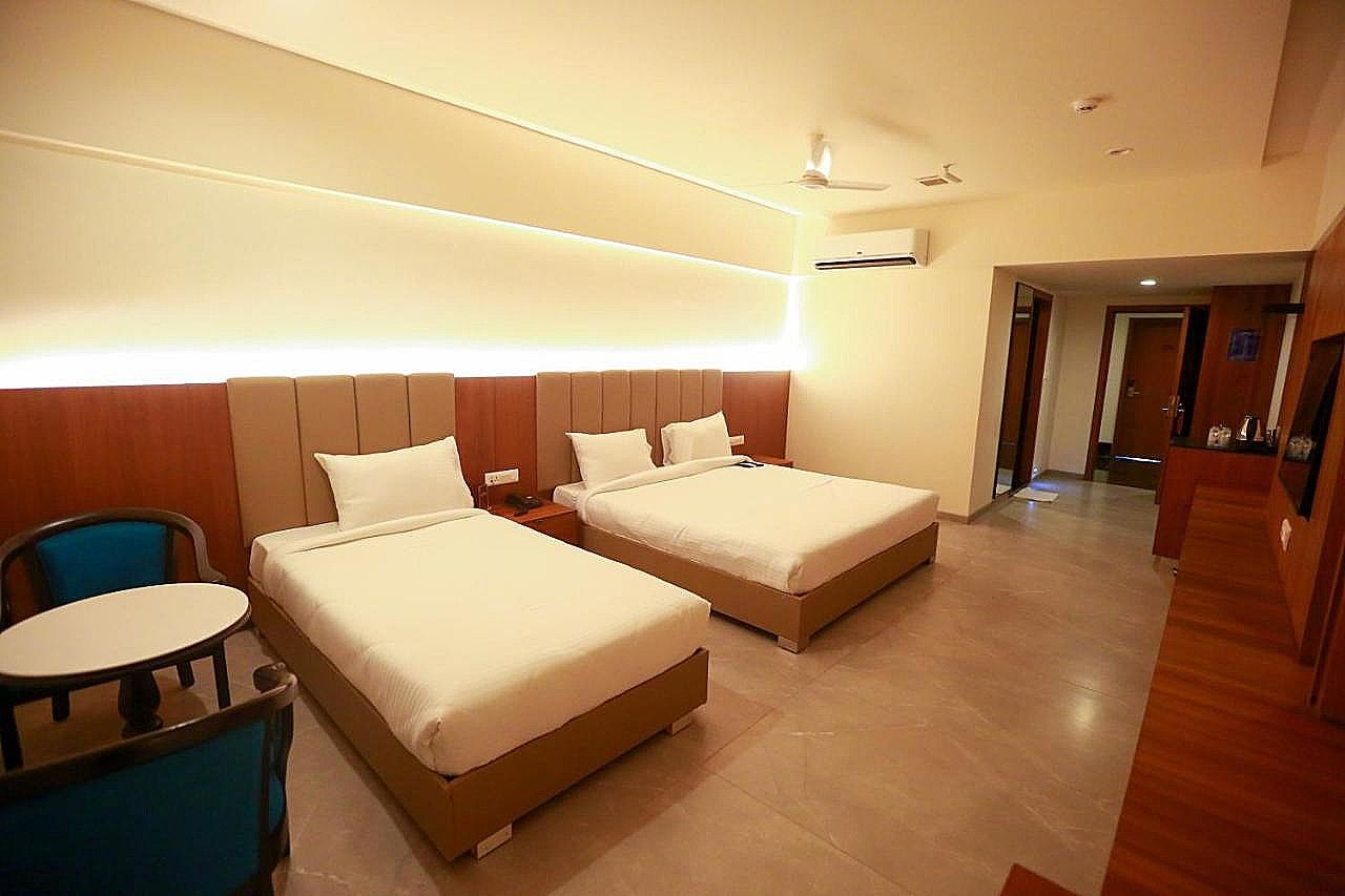 HOTEL SHUBHAM PALACE - NARSINGHI Executive Room 3