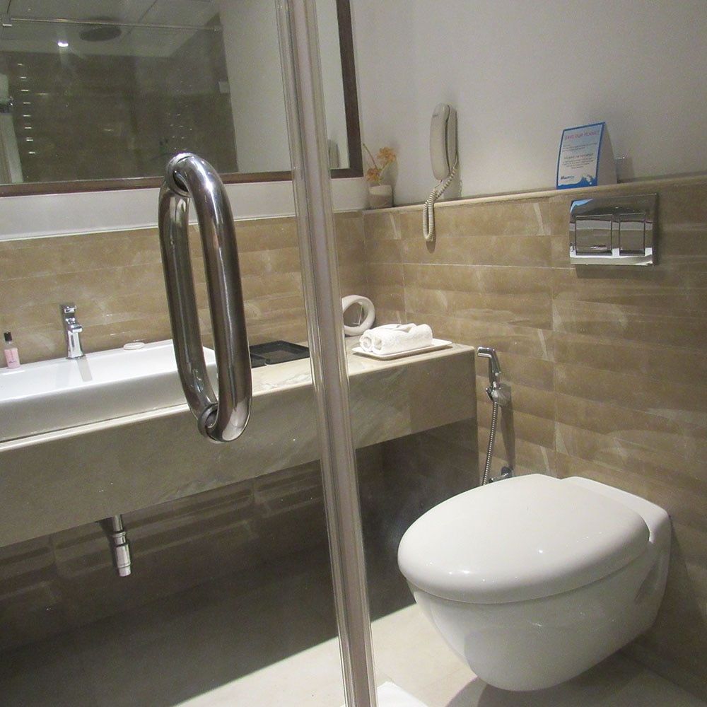 Kent Baywatch Suites One Bedroom Suite with City View 11