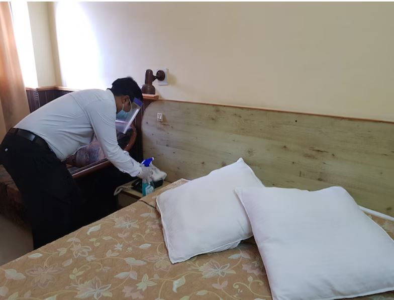 Munish Resorts Deluxe Non Ac Room 2