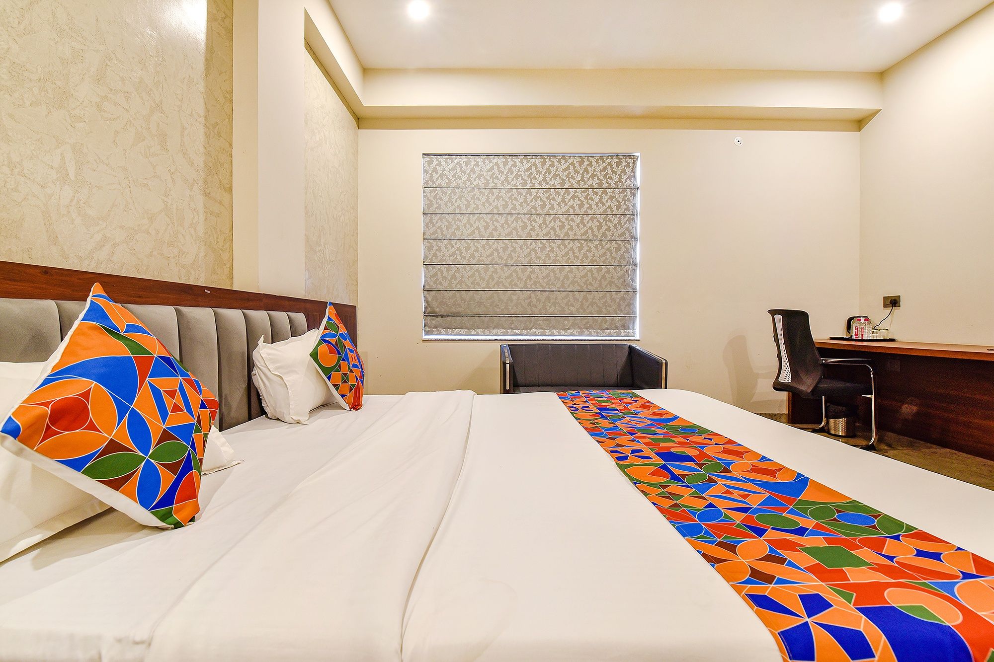 FabHotel Pravaasam Residency Deluxe Room 3