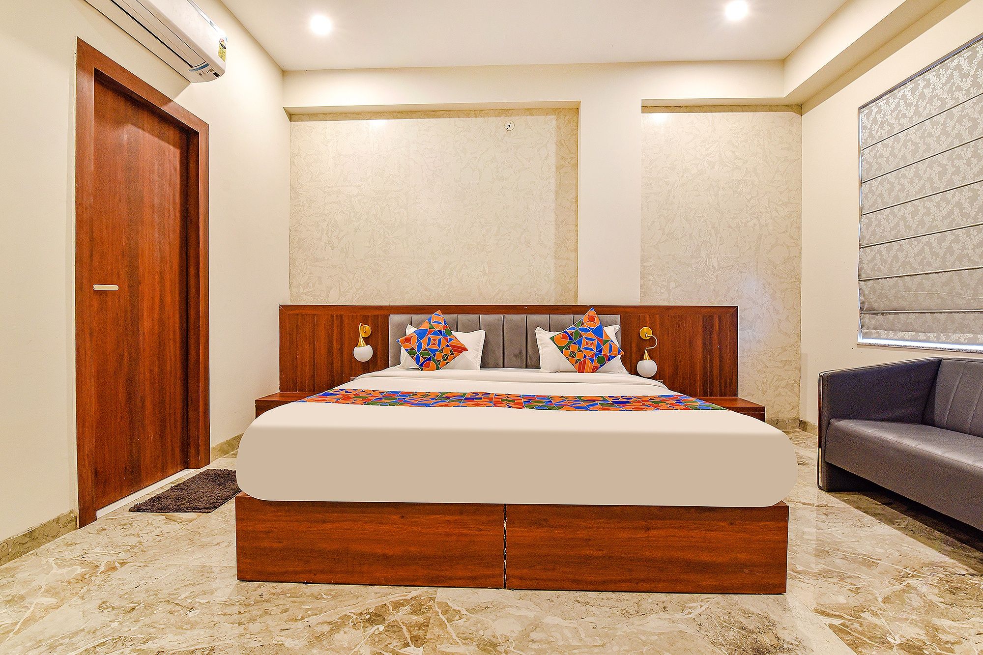 FabHotel Pravaasam Residency Deluxe Room