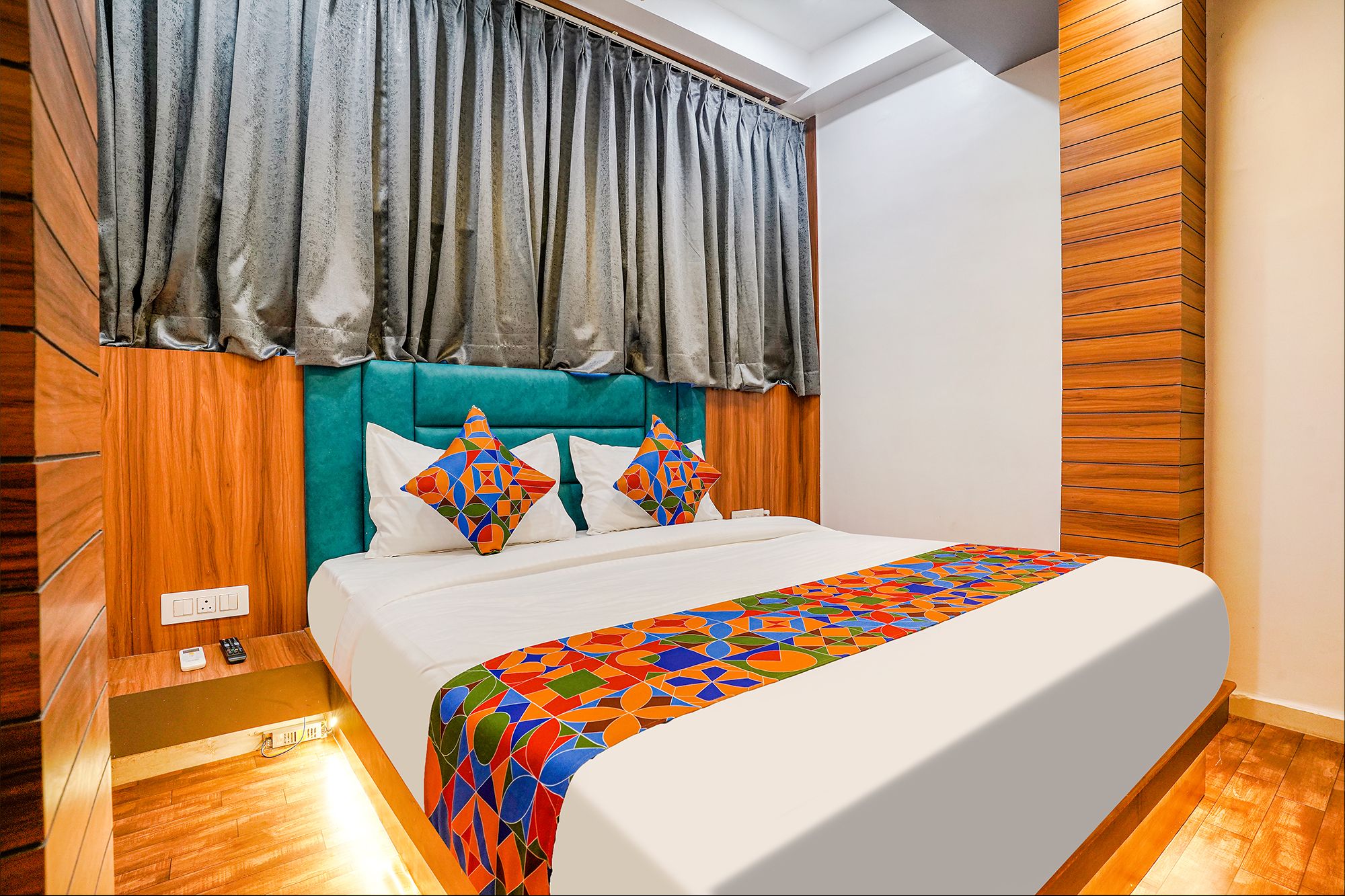  FabHotel Max Deluxe Room