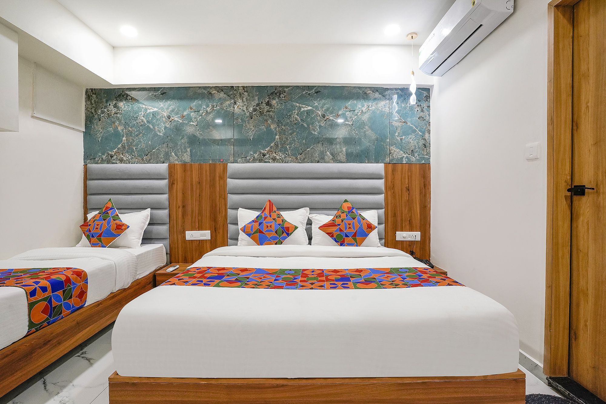 FabHotel Namantra Deluxe Room 5