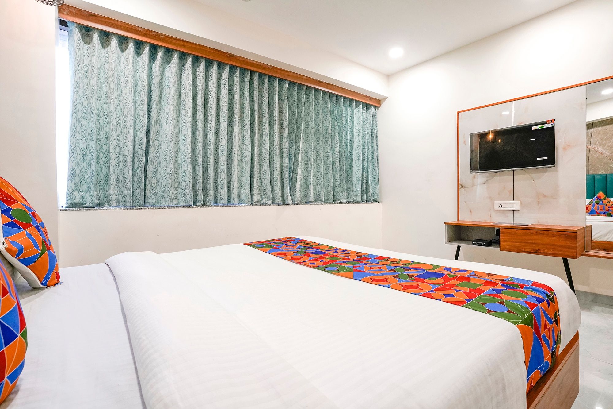 FabHotel Namantra Deluxe Room 4