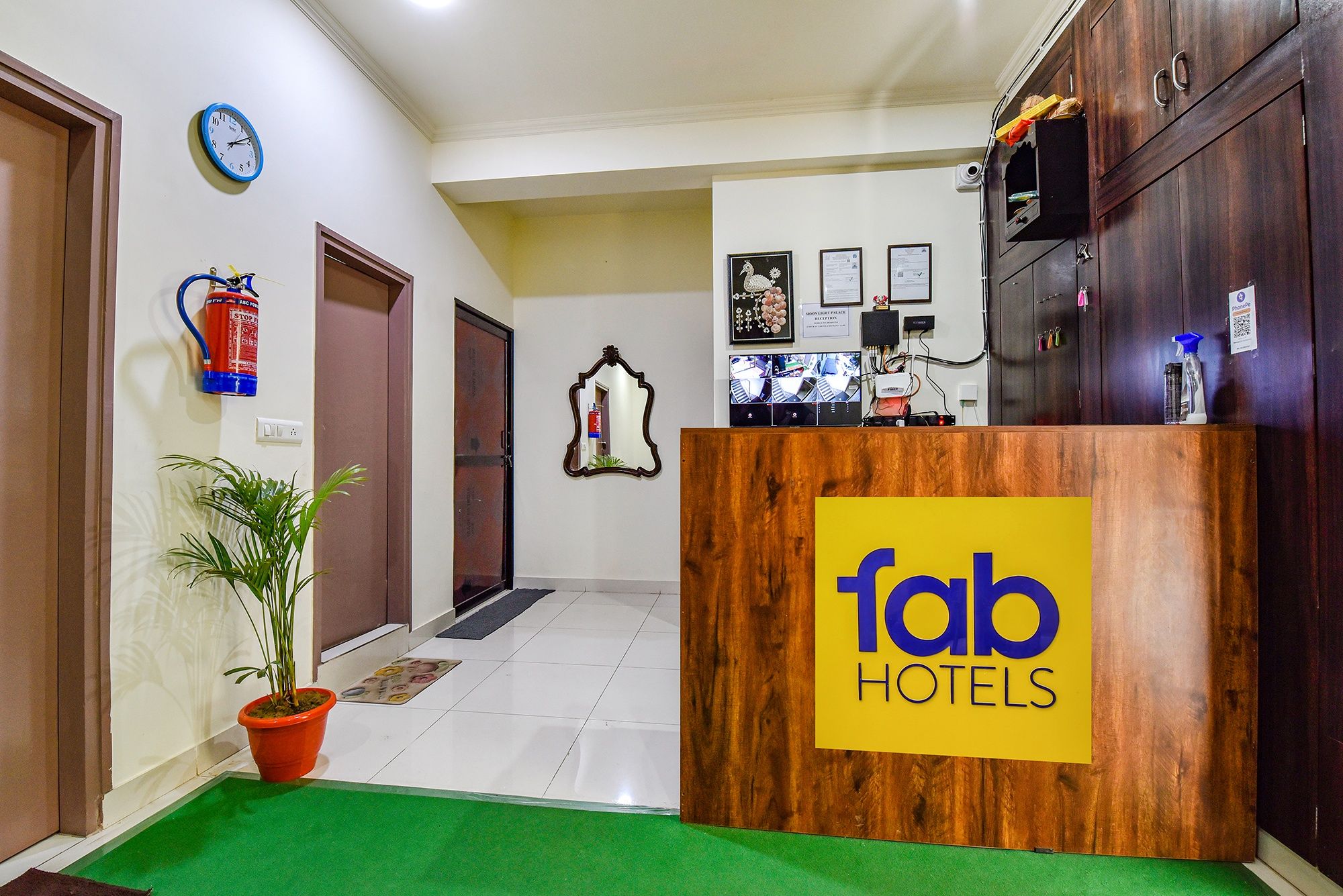 FabHotel Moon Light Palace