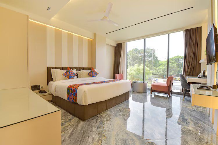 FabHotel Prime The Grey Circle Suite Room 2
