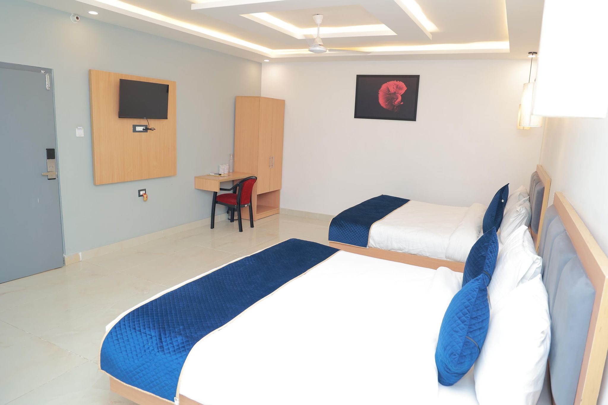 FabHotel Kingston Deluxe Room 3