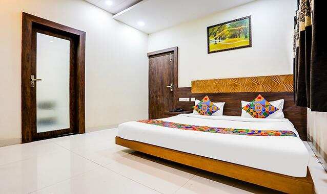 FabHotel Blue Star - Butibori Suite Room