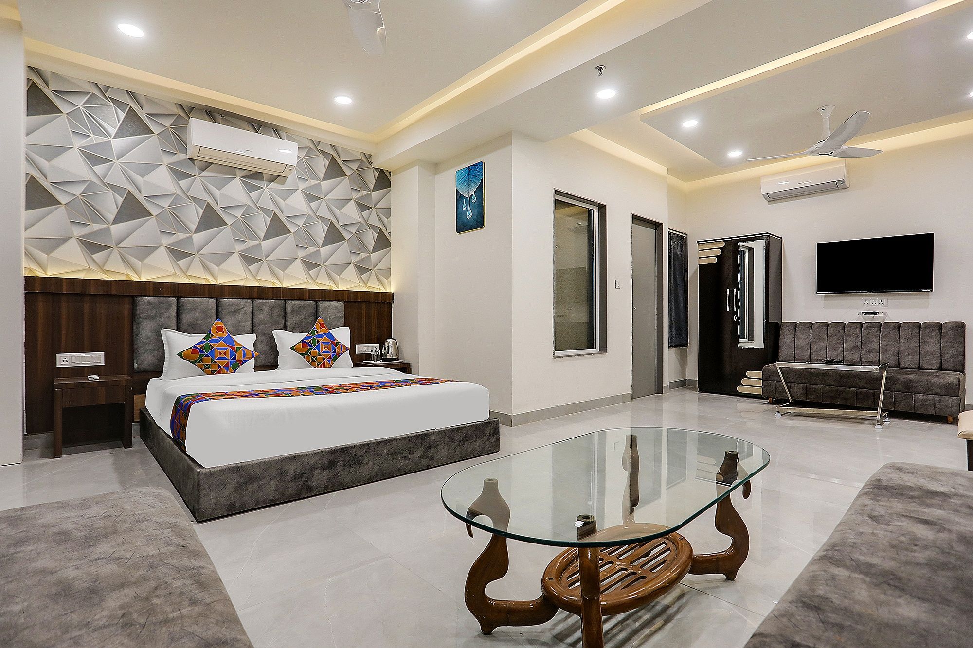 Suite Room