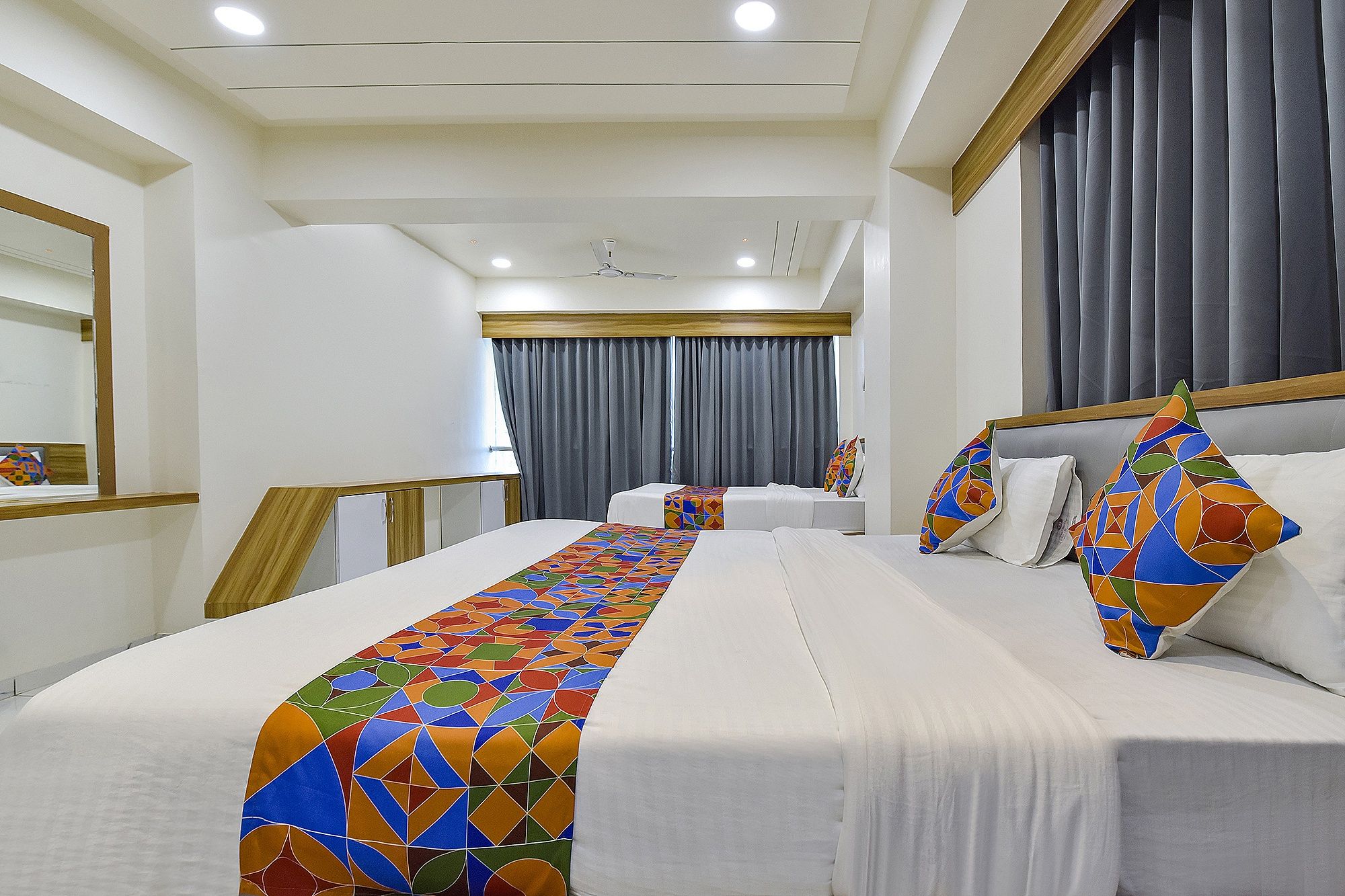  FabHotel Bliss Deluxe Room 2