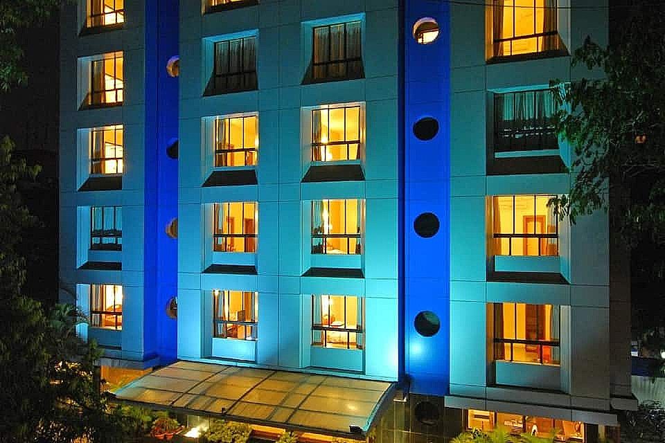 undefined Hotel Park Central Comfort- E- Suites
