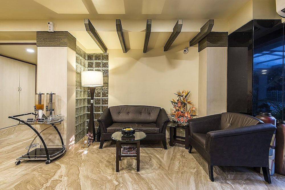 undefined Hotel Park Central Comfort- E- Suites 4