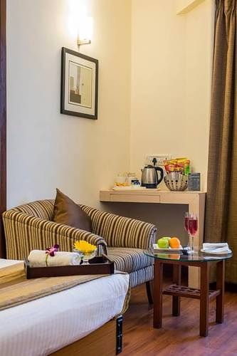 Hotel Park Central Comfort- E- Suites Deluxe 7