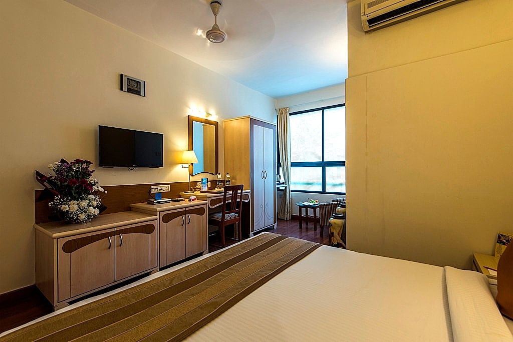 Hotel Park Central Comfort- E- Suites Deluxe 4