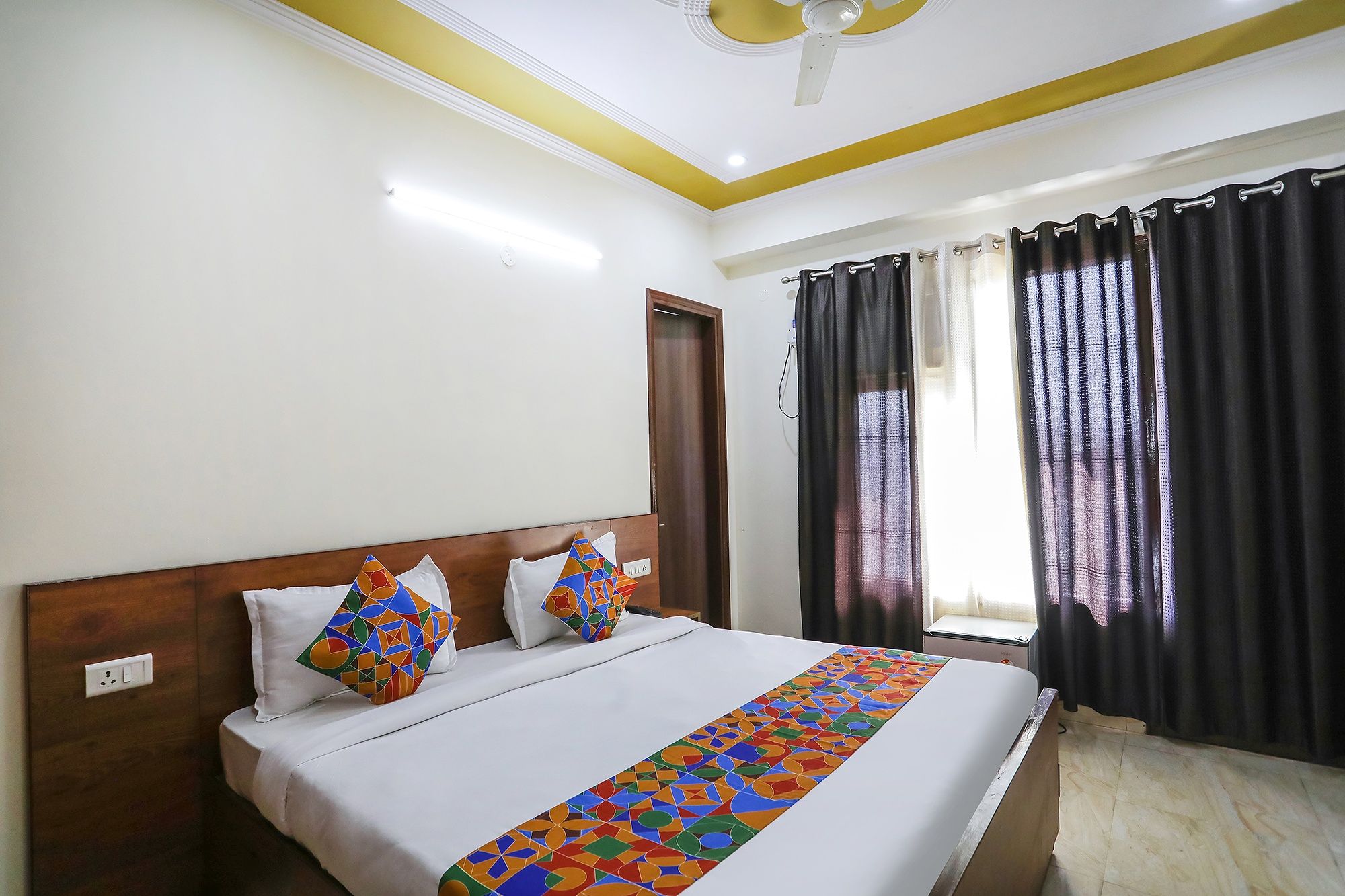  FabHotel Star Corporate Suite I Deluxe Room 3