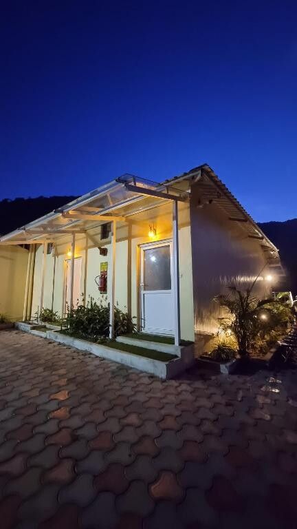 Ibex Resorts, Valparai (Mistly)