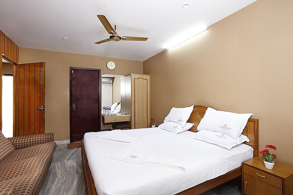 Sri Aarvee Hotel Executive Suite Room 3