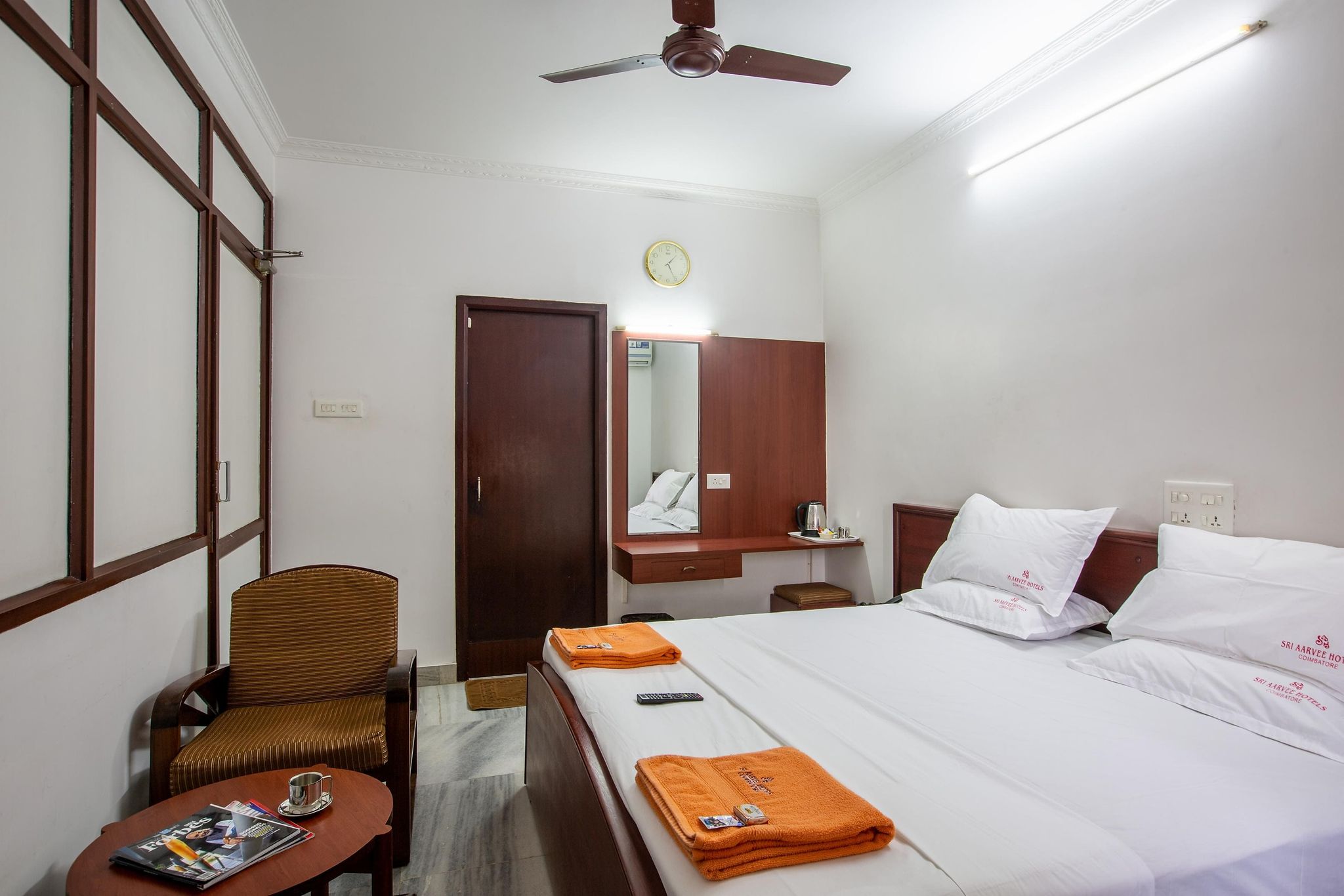 Sri Aarvee Hotel Executive Suite Room 4