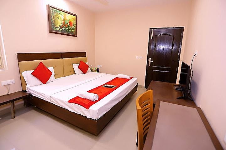 Hotel Admire Inn, Sector 50 By ASPL Deluxe Room 5
