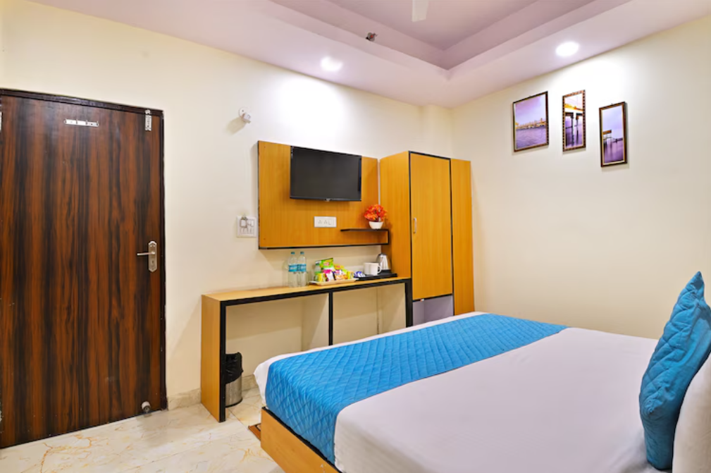 Super Deluxe AC Room