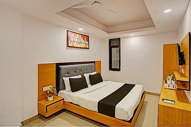 Hotel Hari International by Boom Rooms Deluxe AC ROOM