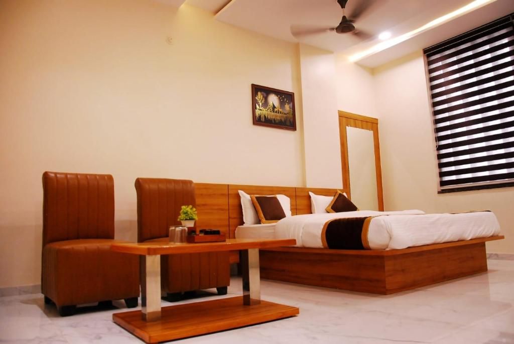 Hotel Wing Orbit Suite Room