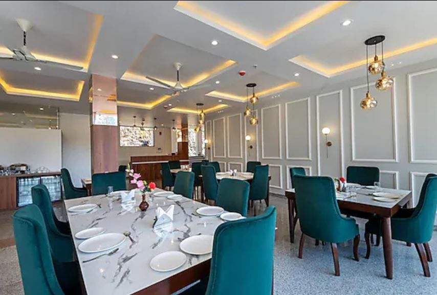 Food & Dining