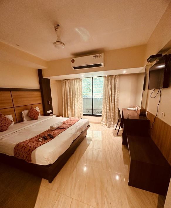 Super Deluxe Room