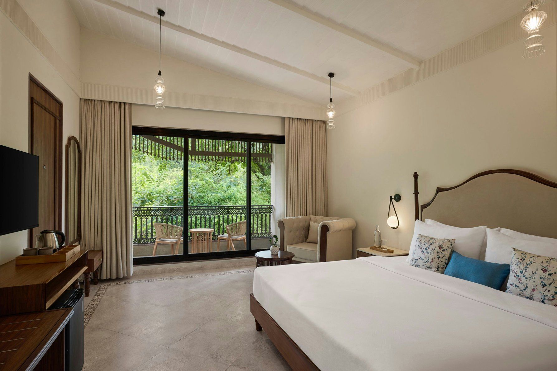 Fern Classic, 3 Bedroom Villa, Bedroom 1: 1 King, Bedroom 2: 1 King, Bedroom 3: 1 King, Balcony