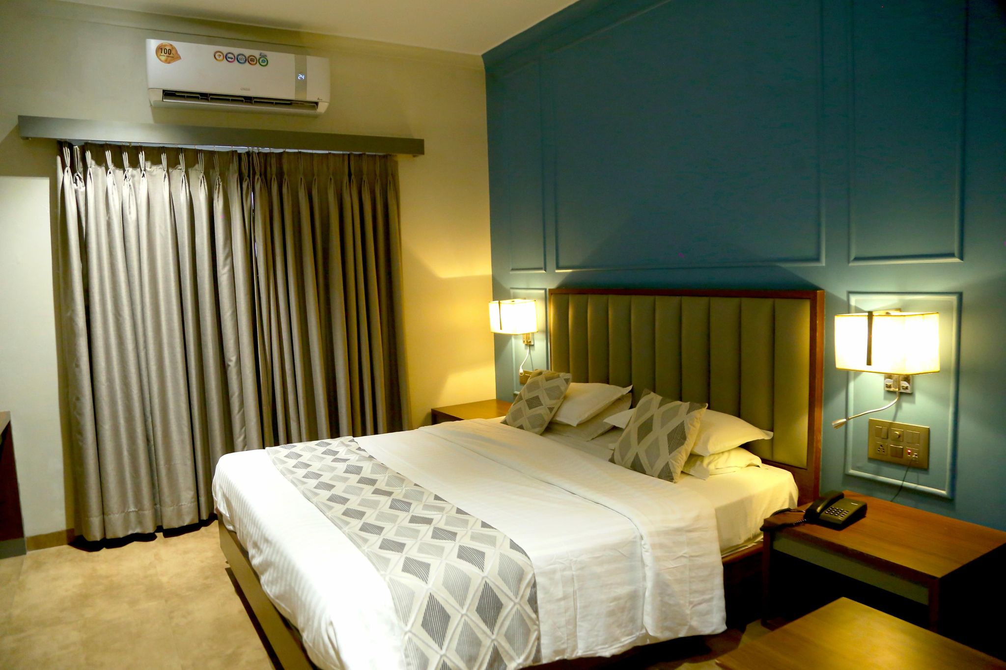 AC Executive Room