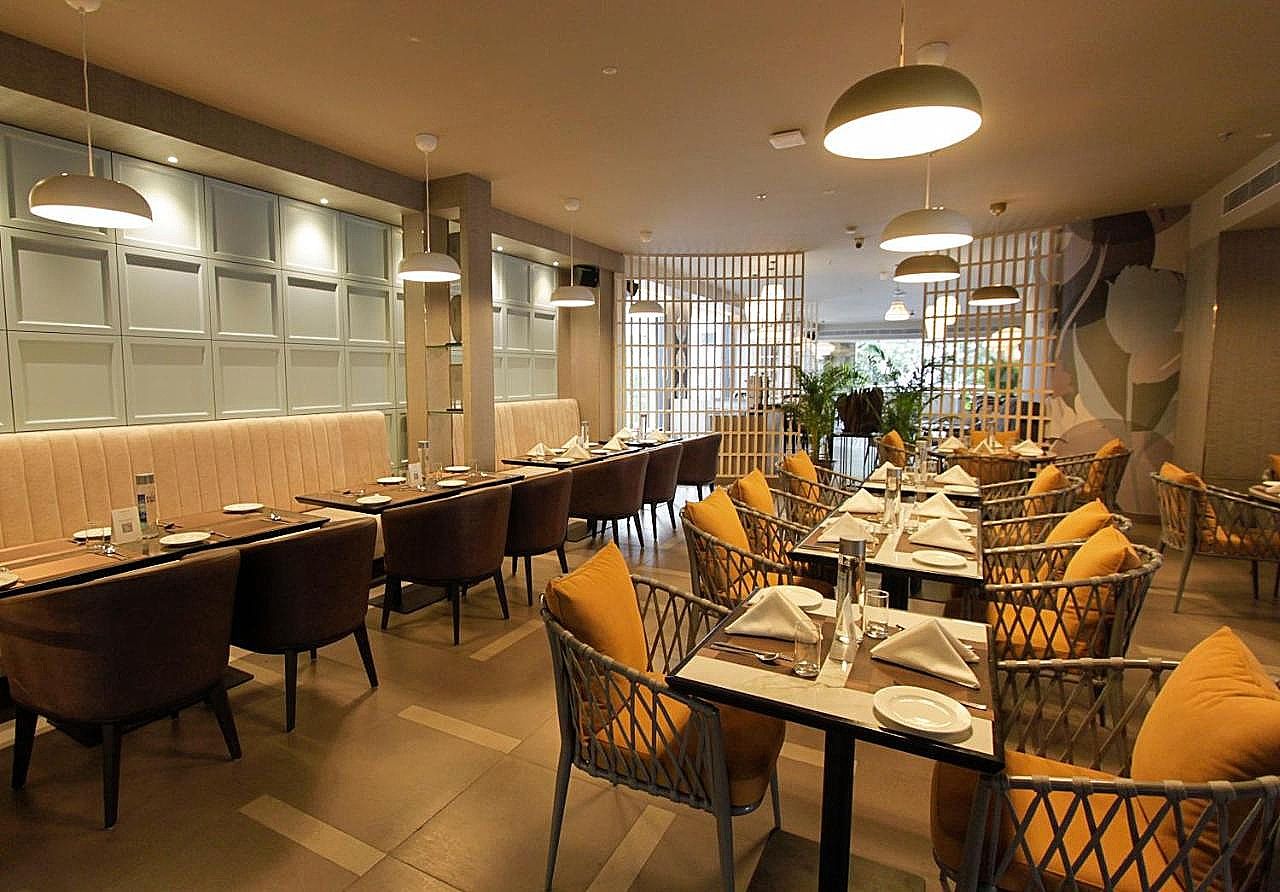 Food & Dining