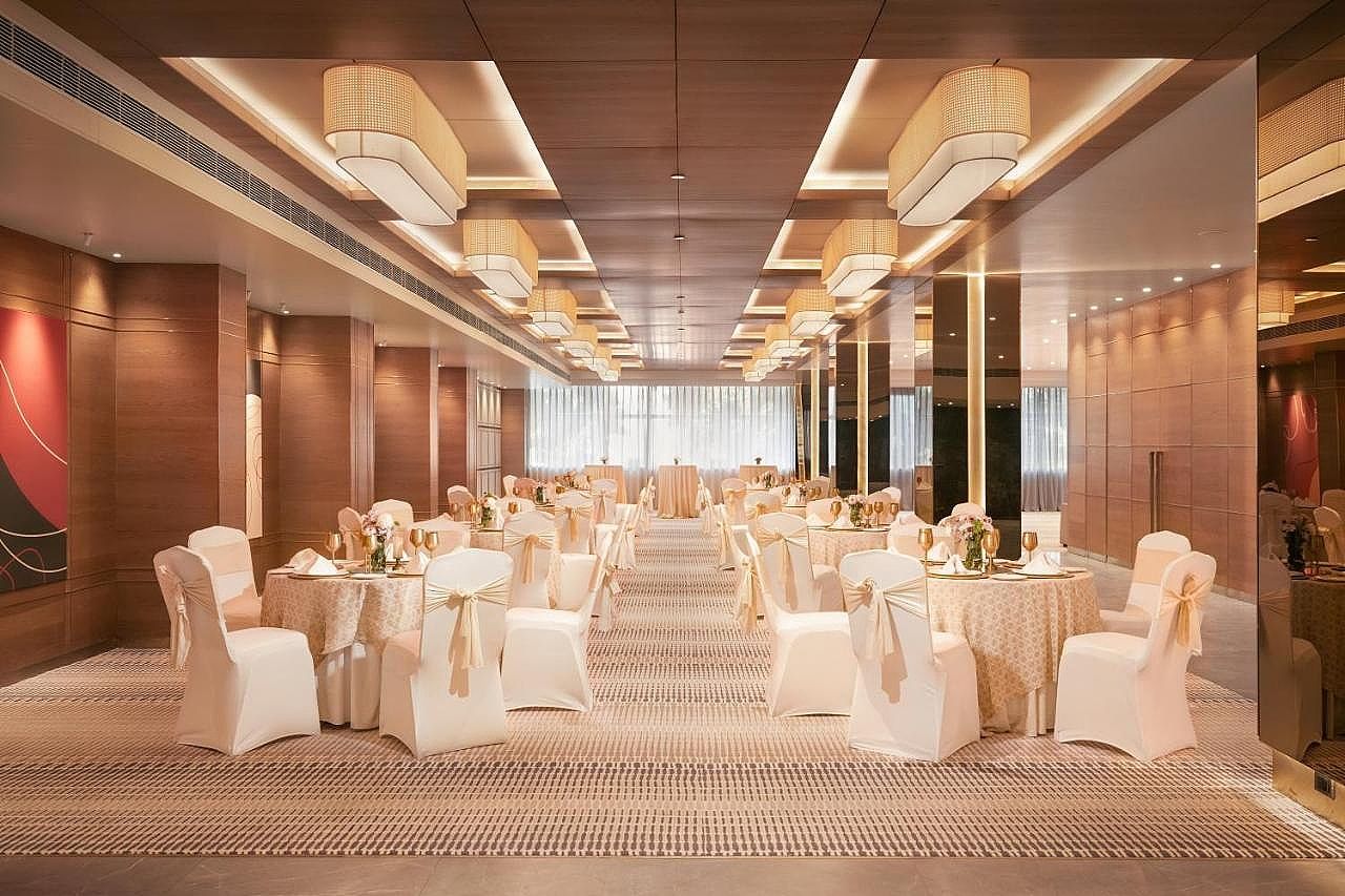 Food & Dining