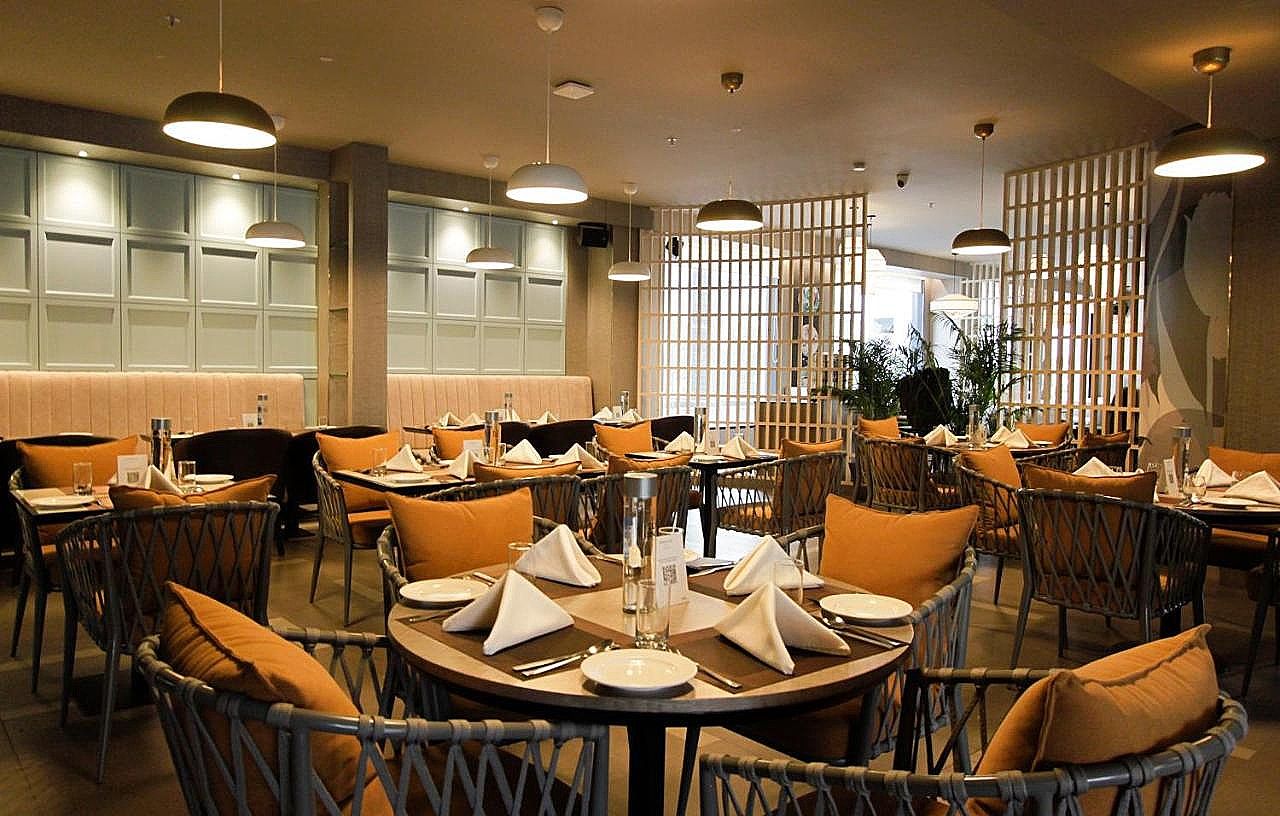 Food & Dining