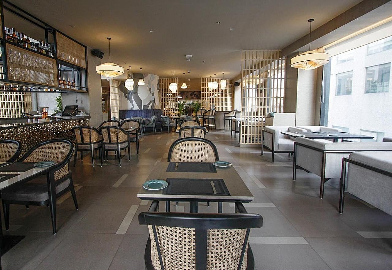 Food & Dining